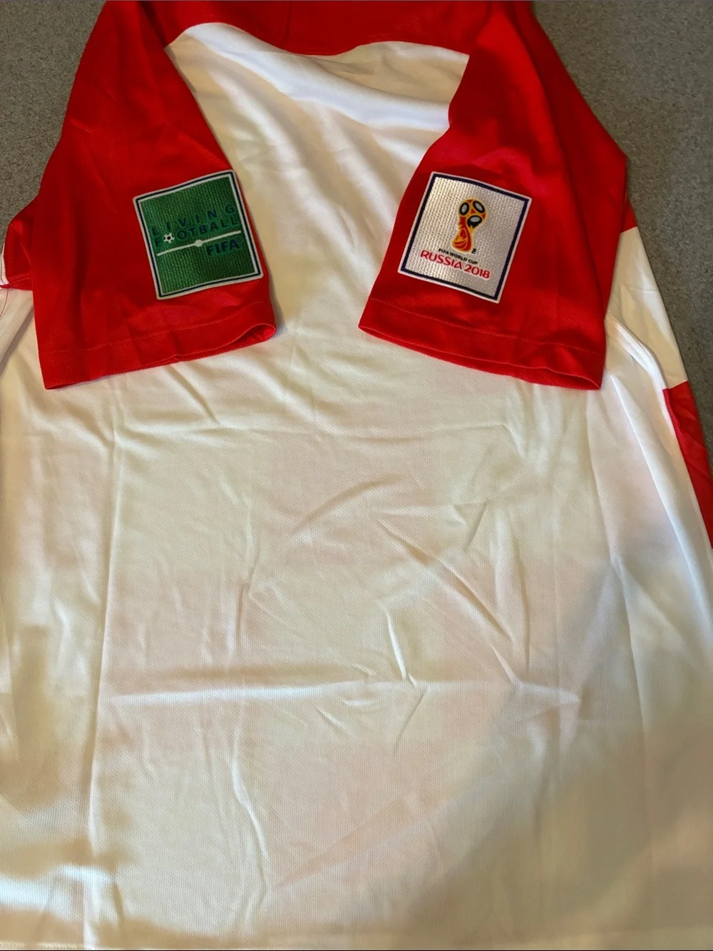 Nike Men’s Red and White Checker Soccer Jersey